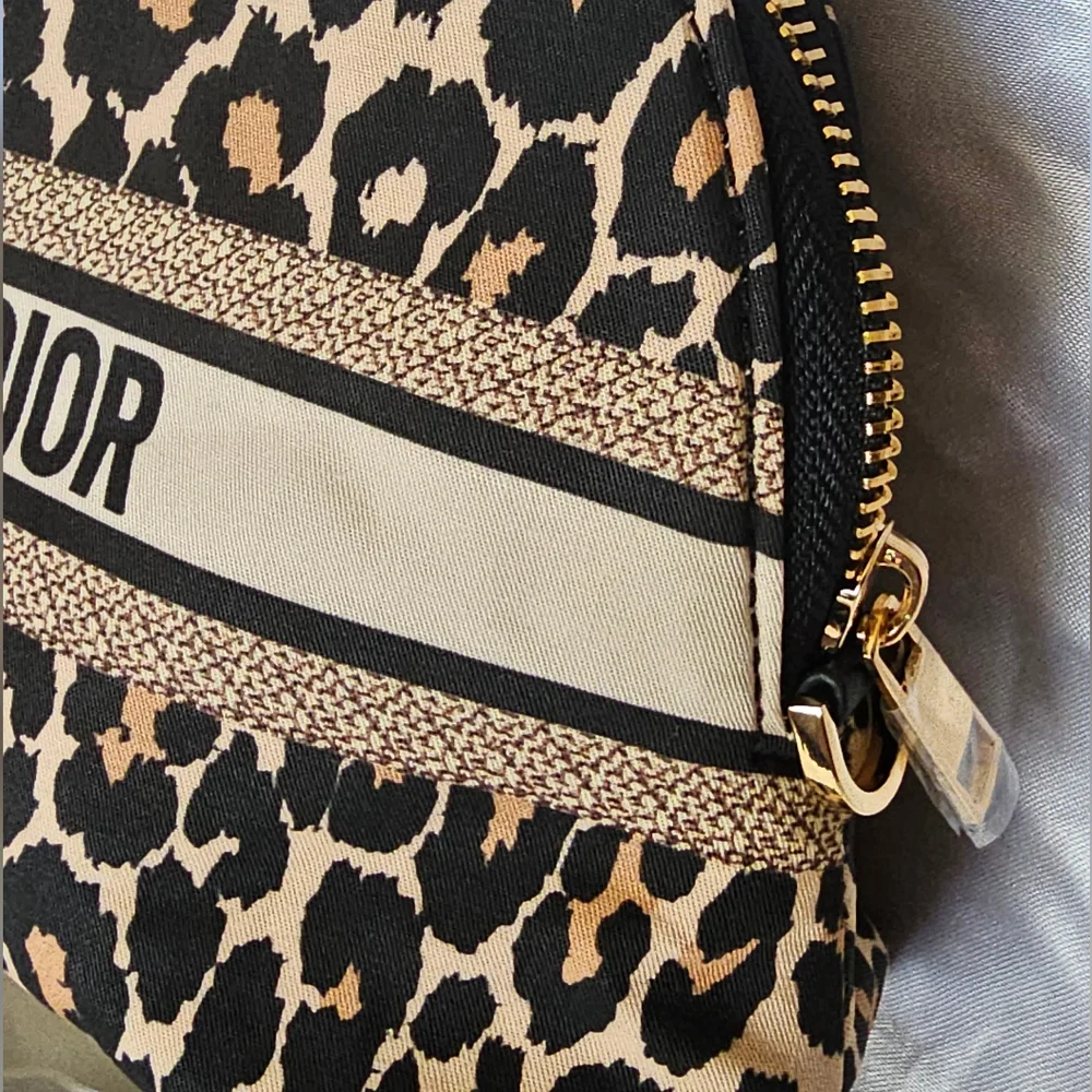 Christian Dior Leopard Print Crossbody Bag or Makeup bag w/ adjustable strap - Picture 4 of 7